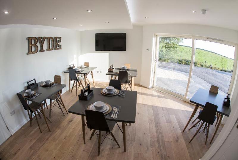Byde Guesthouse Westhill Eksteriør bilde